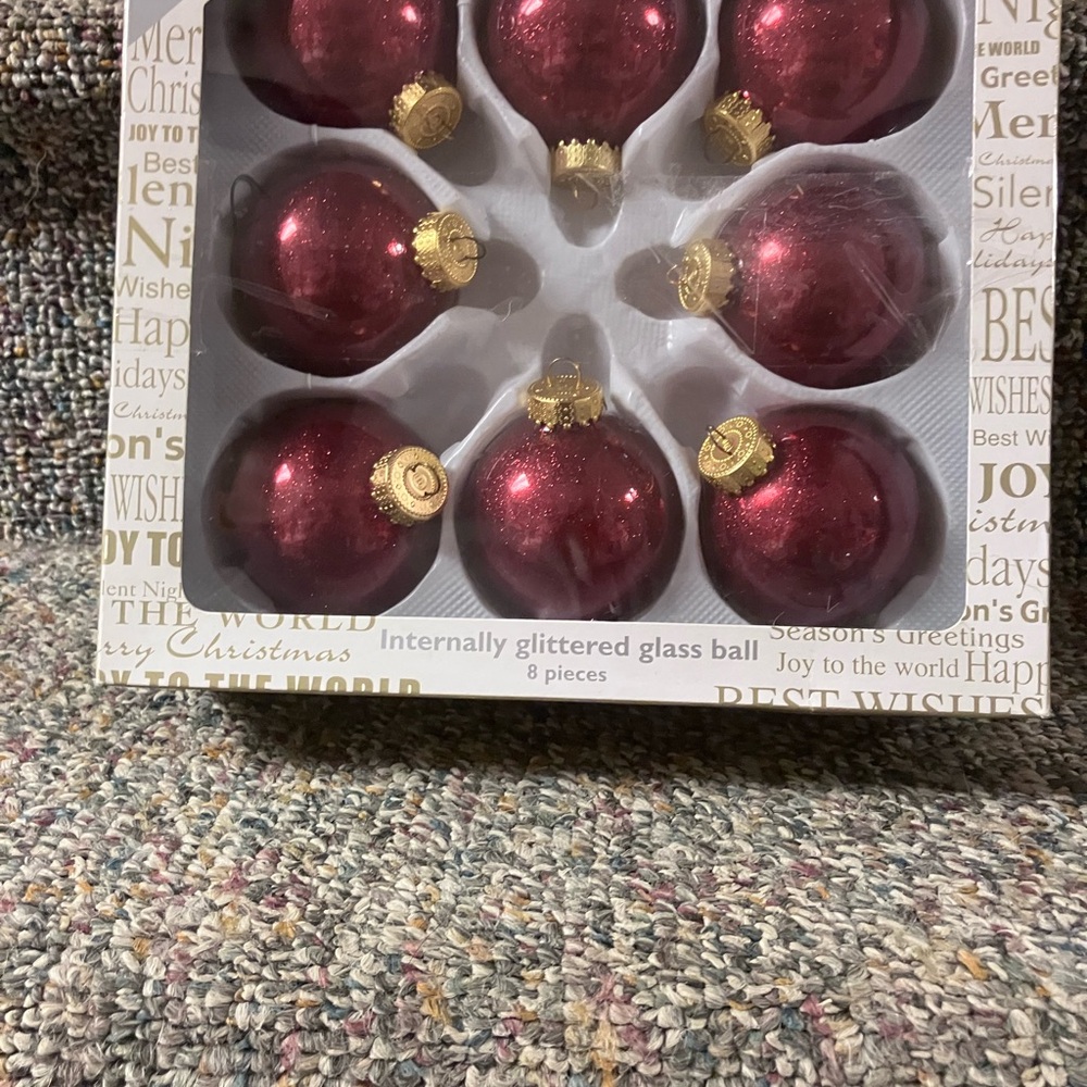 Unique Vintage Glittering Red Ornaments Set - Picture 2 of 4